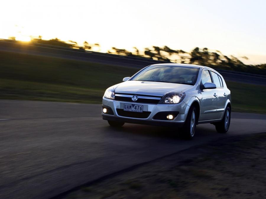  Holden Astra 1.9 CDTi 2006 года  (фото 7 из 36)
